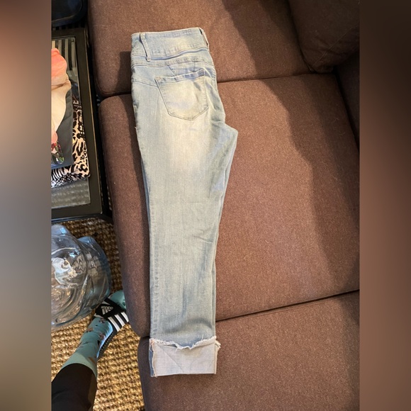 Capris - Picture 3 of 5